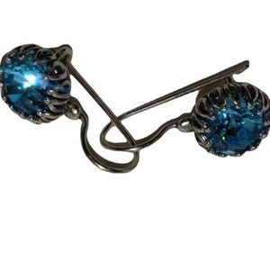 New Silver drop earrings